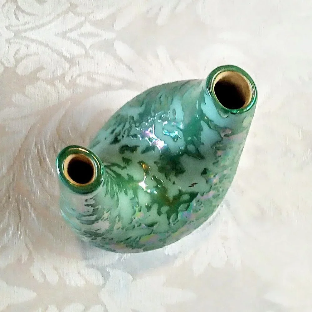 MG Green Polished/Matte Dual Bud Flower Vase
